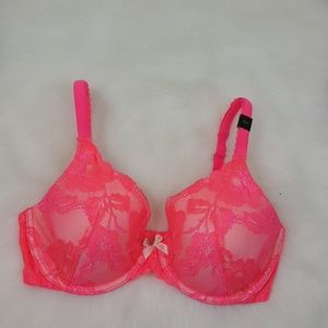 Victoria's Secret Body by Victoria Lined Perfect